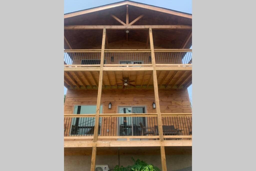 Chalet Village- Amazing Mountain Views - Piney Butt Place แกตลิงเบิร์ก ภายนอก รูปภาพ